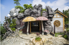恩施州旅游工作會(huì)議代表一行現(xiàn)場考察 恩施大峽谷旅游廁所