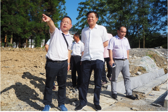 總經(jīng)理劉俊剛到恩施大峽谷景區(qū)調(diào)研