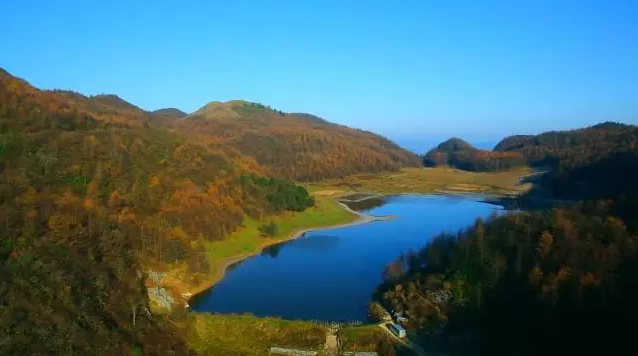 邂逅大山頂，一見傾心女兒湖