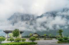 遠(yuǎn)離都市喧囂，在恩施大峽谷邂逅靜謐