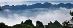 云霧朦朧峽谷美